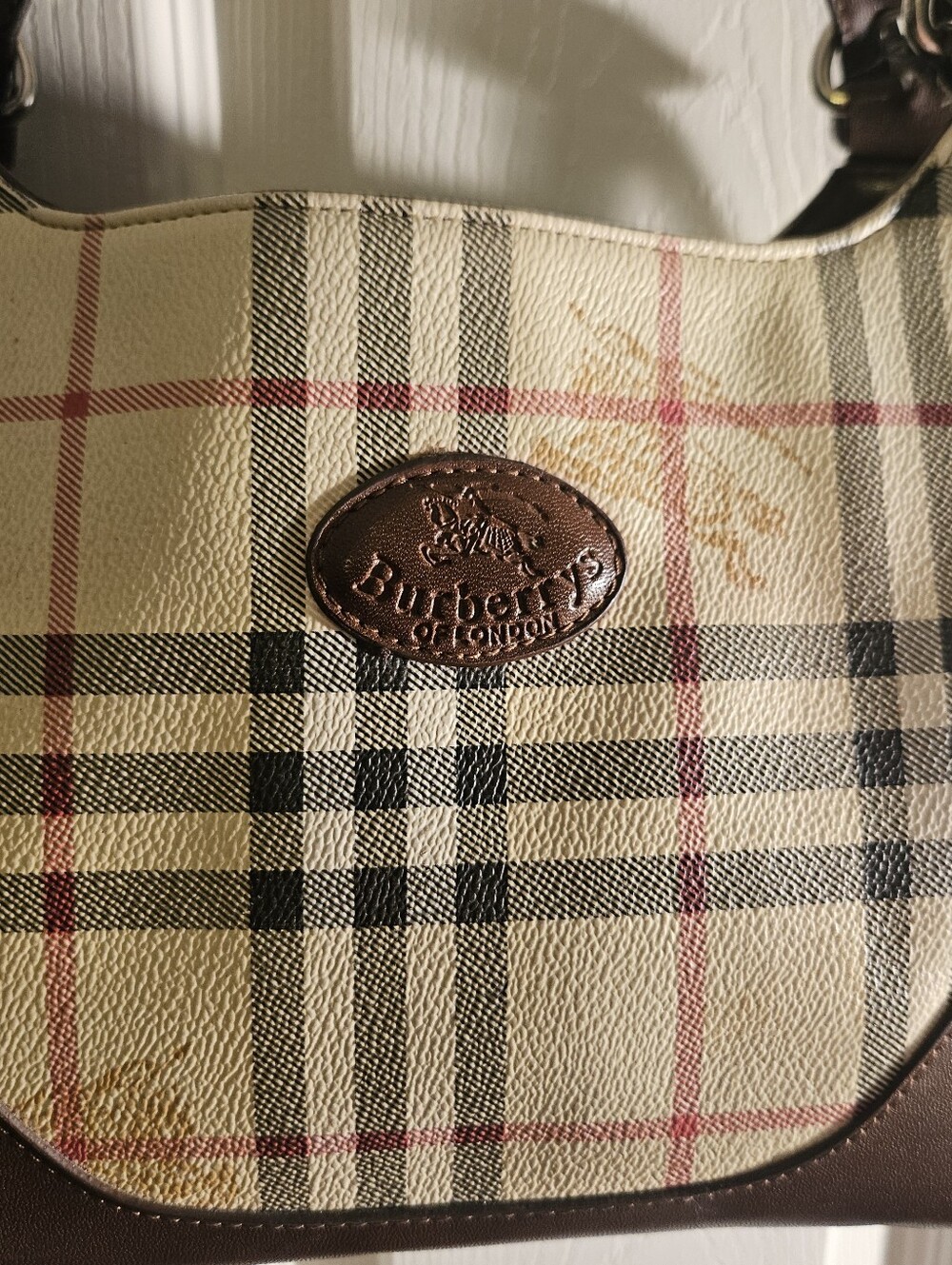 Vintage BURBERRYS Handbag, Read The History Of Burberry. Burberrys Equesterian - Picture 4 of 7